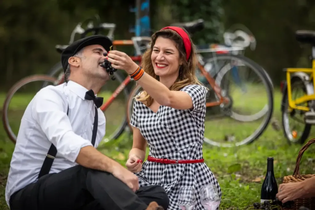 Musette Et Bicyclette Participez A Une Balade Velo Vintage En Vallee De Lherault