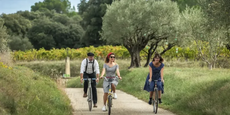 Musette et bicyclette : participez à une balade vélo vintage en vallée de l’Hérault