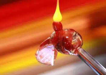 Claret : la 3ᵉ Biennale du Verre s'installe au cœur du Grand Pic Saint-Loup