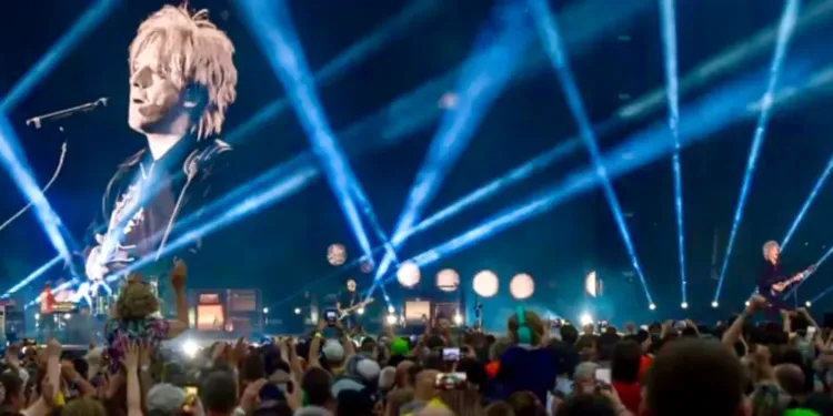 Pas 2 mais 4 dates pour Indochine à Montpellier !