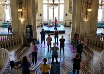 Montpellier : yoga et violoncelle à l’Opéra Comédie