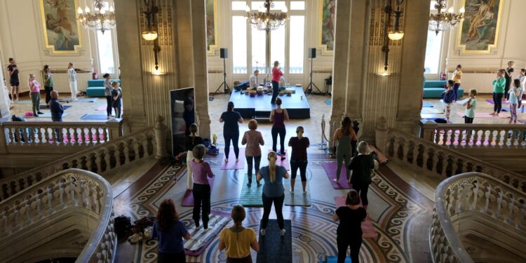 Montpellier : yoga et violoncelle à l’Opéra Comédie