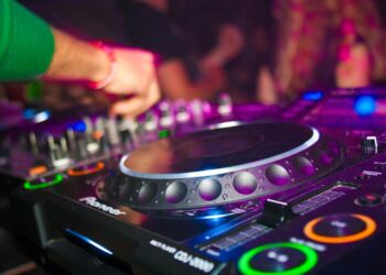 WAT : Une soirée électro au salon du Belvédère sur les toits de Montpellier