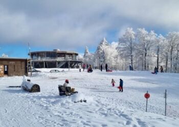 Des pistes rouges et bleues à Alti Aigoual