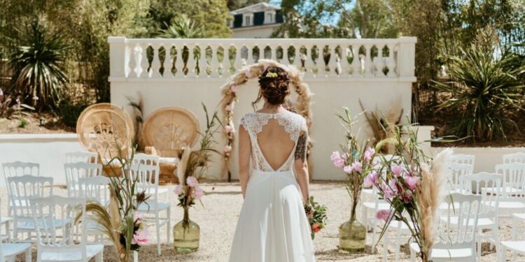 Le cadre enchanteur du Domaine de Bionne fait son salon du mariage