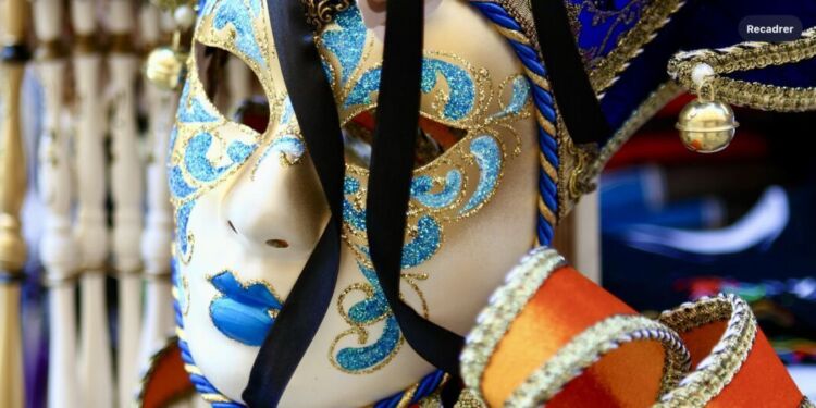 Pluie de confettis pour le Carnaval de Lunel