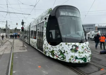 Ligne 5 Le Moment Est Arrive La 1ere Rame Devoilee Grandeur Nature