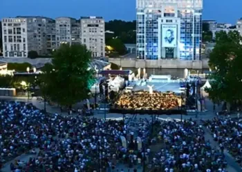 Montpellier : Grand concert de musiques de film sur la place de l'Europe