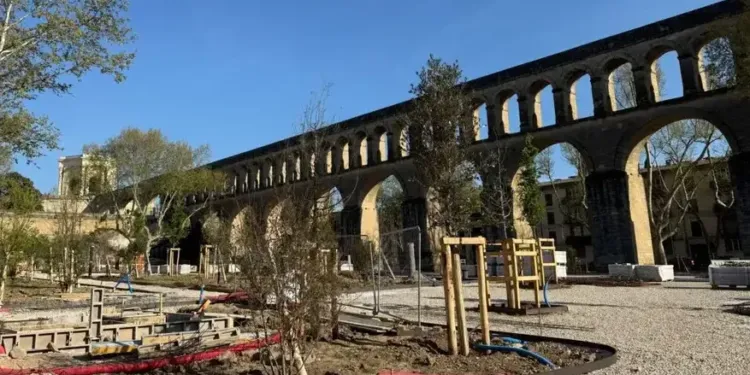 Montpellier : la place Max Rouquette se dévoile petit à petit...