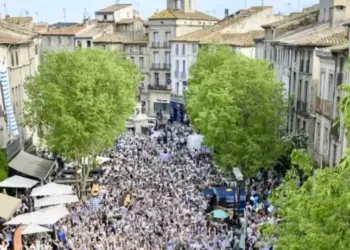 Pézenas entre dans l'histoire avec son record du monde de marinières