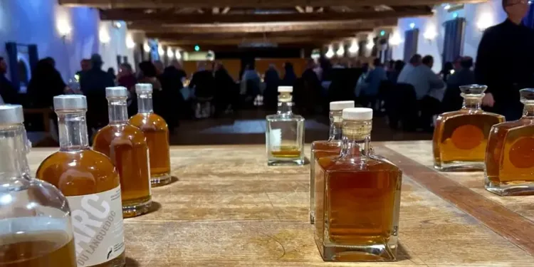 Un Diner Eaux De Vie Et Mets Au Mas De Saporta
