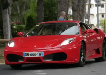 Le 19ème Red Horse Meeting Ferrari arrive à La Grande Motte