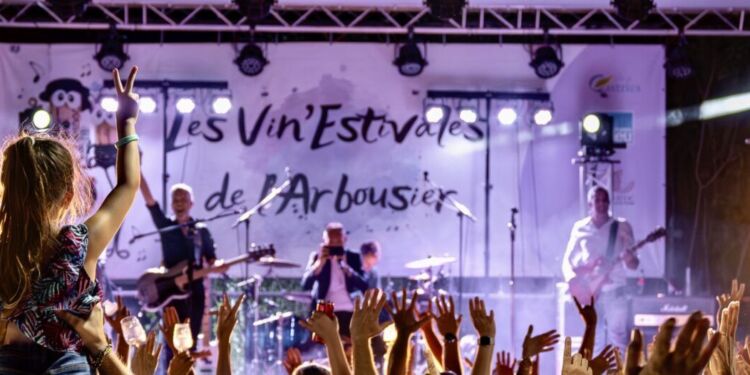 On trinque pour les Vin'Estivales de l'Arbousier