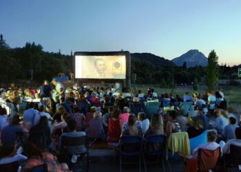 L'été s'anime : Cinéma en plein air sous les étoiles au Grand Pic Saint-Loup