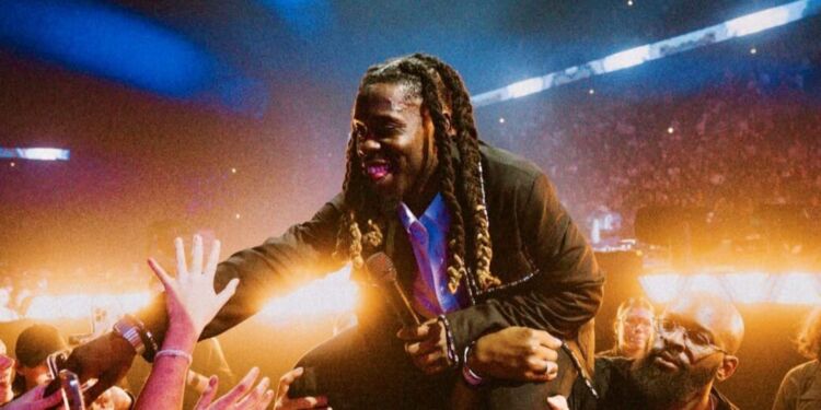 Le rappeur Jok’Air à la conquête des arènes du Grau‑du‑Roi
