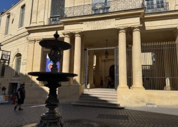 Ce lieu chargé d'histoire rouvre ses portes au public pour une visite aussi fascinante qu’inattendue. Une ancienne école de chirurgie en plein cœur de l’Écusson
