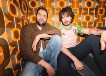 Éric & Quentin à la Halle Tropisme : un regard décalé sur la parentalité