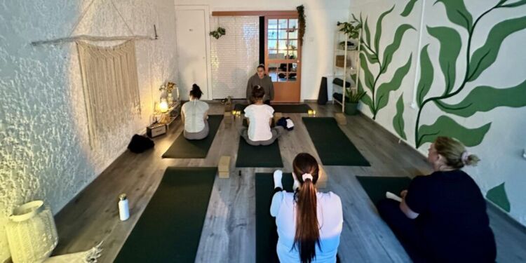 Le bien-être se déploie en mode yoga au cœur des Beaux-Arts