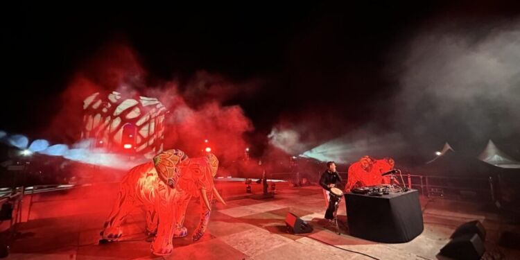 Un Grand Concert Electro Pour Louverture Du What A Trip Au Peyrou