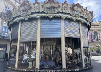 Une nouvelle place pour le carrousel de la Comédie