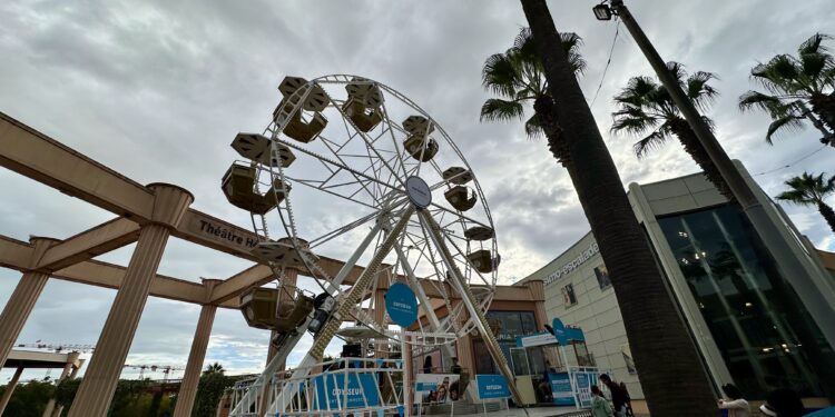 Une grande roue à Odysseum pour les vacances