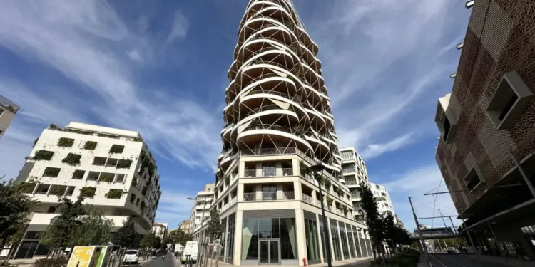 Montpellier Muse Le Futur Restau Au Pied De La Tour Higher Roch