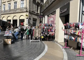 Musique Braderie Et Vide Greniers Montpellier Fete Lautomne Avec Son Grand Bazar