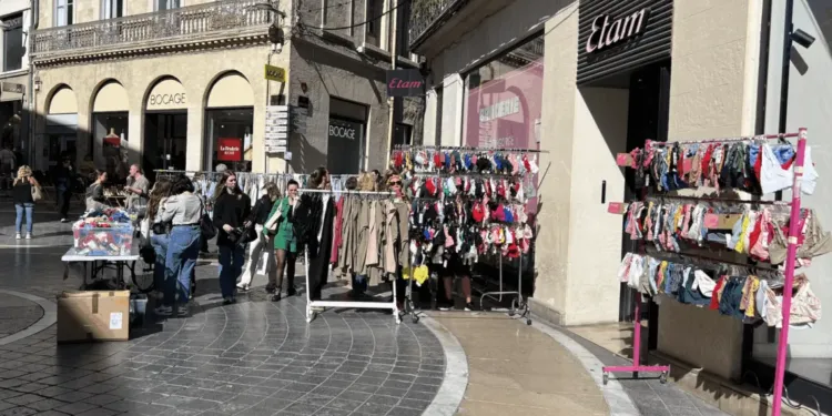 Musique Braderie Et Vide Greniers Montpellier Fete Lautomne Avec Son Grand Bazar
