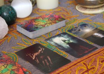 Boutique ésotérique à Montpellier : pourquoi « Dans les Yeux de Gaïa » attire autant les passionnés de spiritualité ?