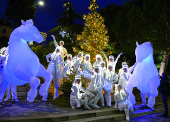 La magie des fêtes va illuminer Lunel : Vivez un Noël féérique en famille