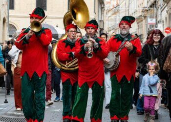 Parades, gospel et merveilles : Le centre-ville de Montpellier sous le signe de la féerie