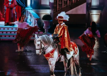 “Mousquetaire” du Puy du Fou : un show épique à la Sud de France Arena