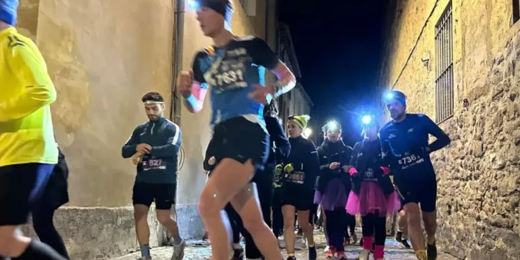 Montpellier Une Visite Historique Au Pas De Course Pour 6000 Traileurs