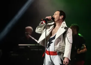 One Night Of Queen La Legende Revit Au Zenith De Montpellier