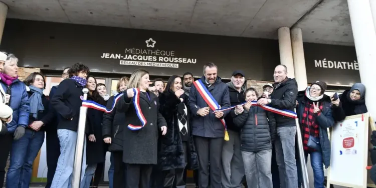 Quartier Mosson Une Mediatheque Temporaire Jean Jacques Rousseau