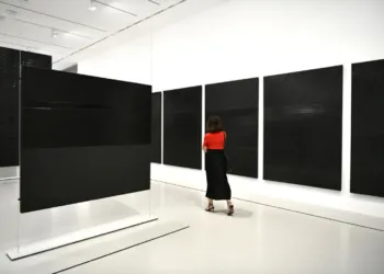 Record Daffluence Au Musee Fabre Le 100 000e Visiteur Celebre L Outrenoir De Soulages
