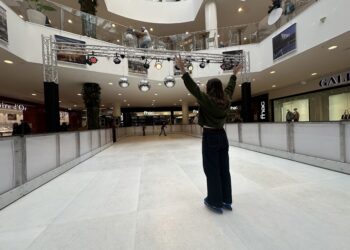 Le Polygone Montpellier transforme son patio en patinoire géante !
