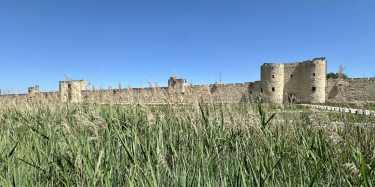 Aigues-Mortes dans le Top 3 des villes les plus accueillantes de France