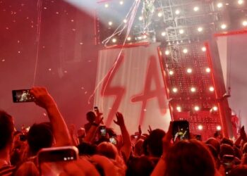 Santa à Montpellier : "Recommence-moi" en version géante à l'Arena ce jeudi 