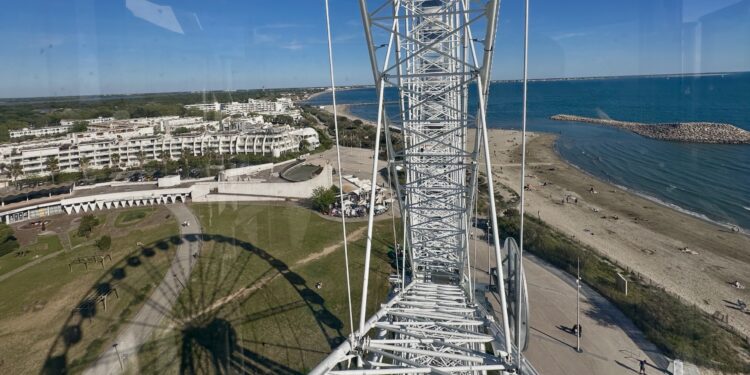 La Grande Motte : Elle nous fait tourner la grande roue