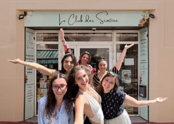 Montpellier : Un vide dressing caritatif au Club des Simone