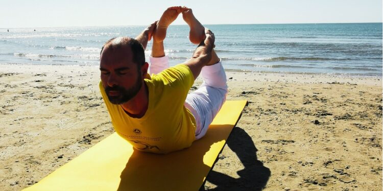 La séance de yoga à 5€ sur la plage de Carnon