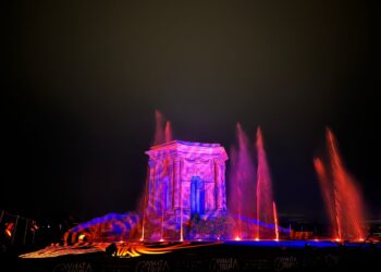 Un show aquatique et lumineux inédit au What A Trip Festival