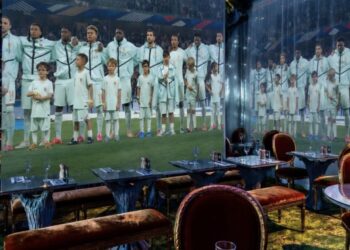 Restau "Under the Sea" : Le Mondial sur des écrans géants immersifs