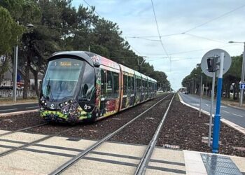 Soleil, sable et tram : la ligne 3 passe à l’heure d’été pour vos dimanches à la mer