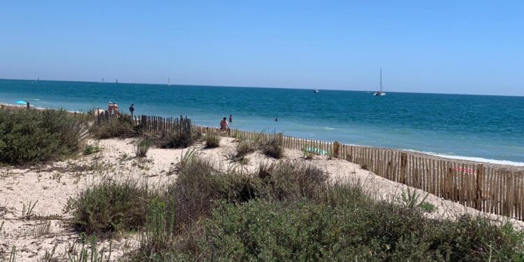 Alerte fesses à l’air : La guerre du slip est déclarée à Villeneuve-lès-Maguelone