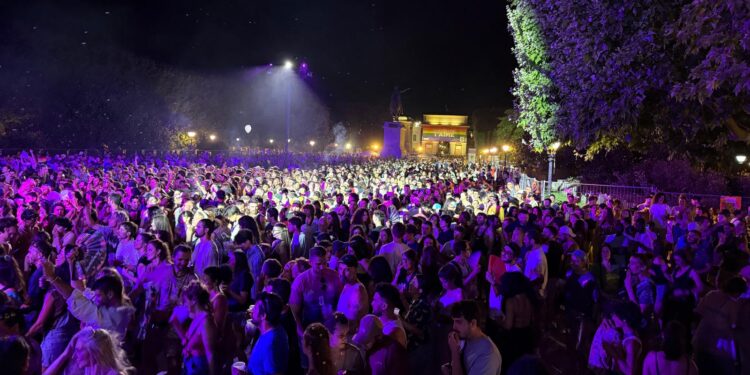 Montpellier : Musique, drag shows et dancefloor géant : L'Apéro Pride 2026 fait trembler l’Ecusson