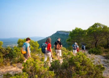 L’été se vit au coucher du soleil dans le Grand Pic Saint-Loup