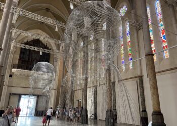 Le Carré Sainte-Anne : l'expo poétique des vacances avec Jaume Plensa