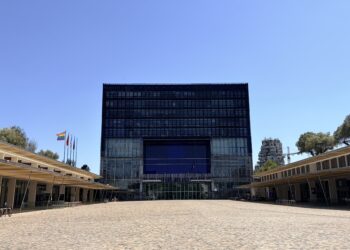 Hôtel de Ville de Montpellier : poussez les portes d'un monument d'architecture contemporaine